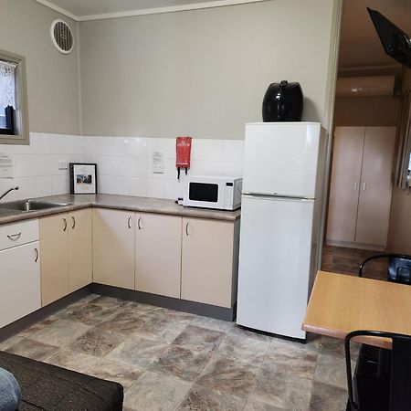 Narrabri Motel And Caravan Park Екстер'єр фото