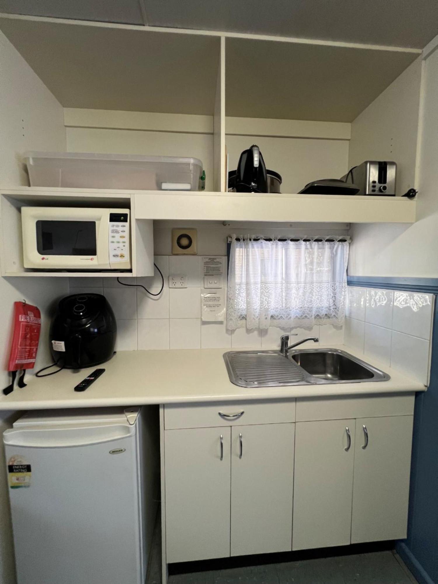 Narrabri Motel And Caravan Park Екстер'єр фото