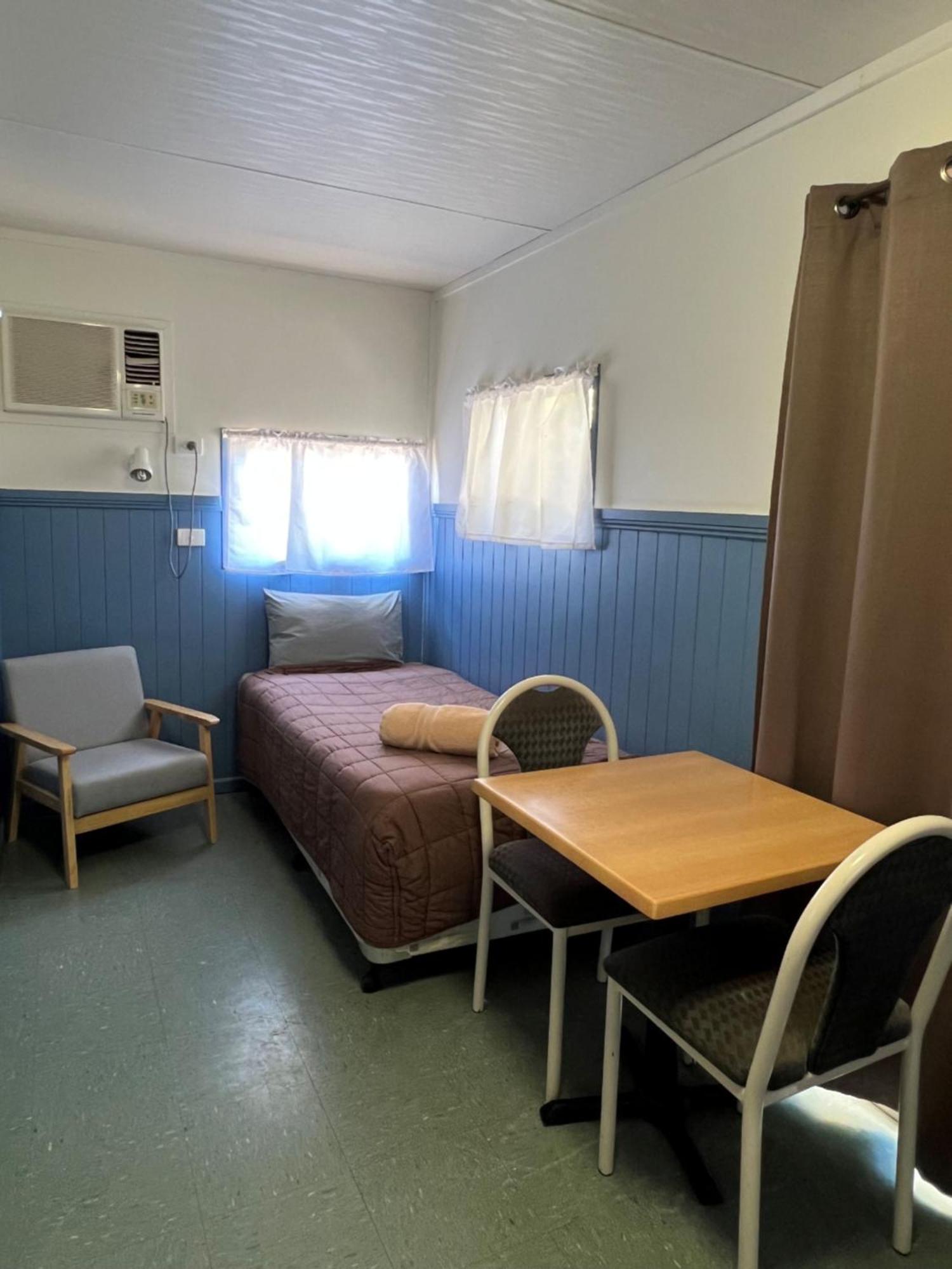 Narrabri Motel And Caravan Park Екстер'єр фото