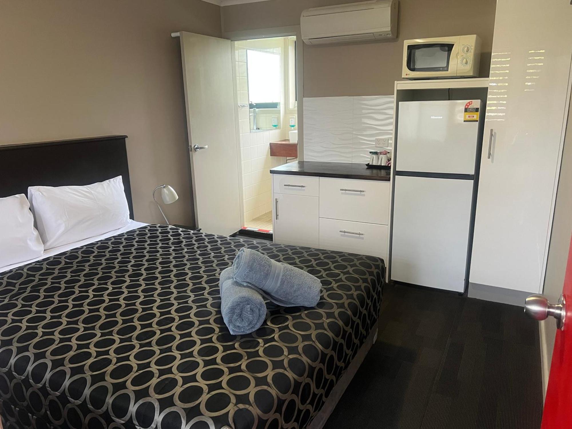 Narrabri Motel And Caravan Park Екстер'єр фото