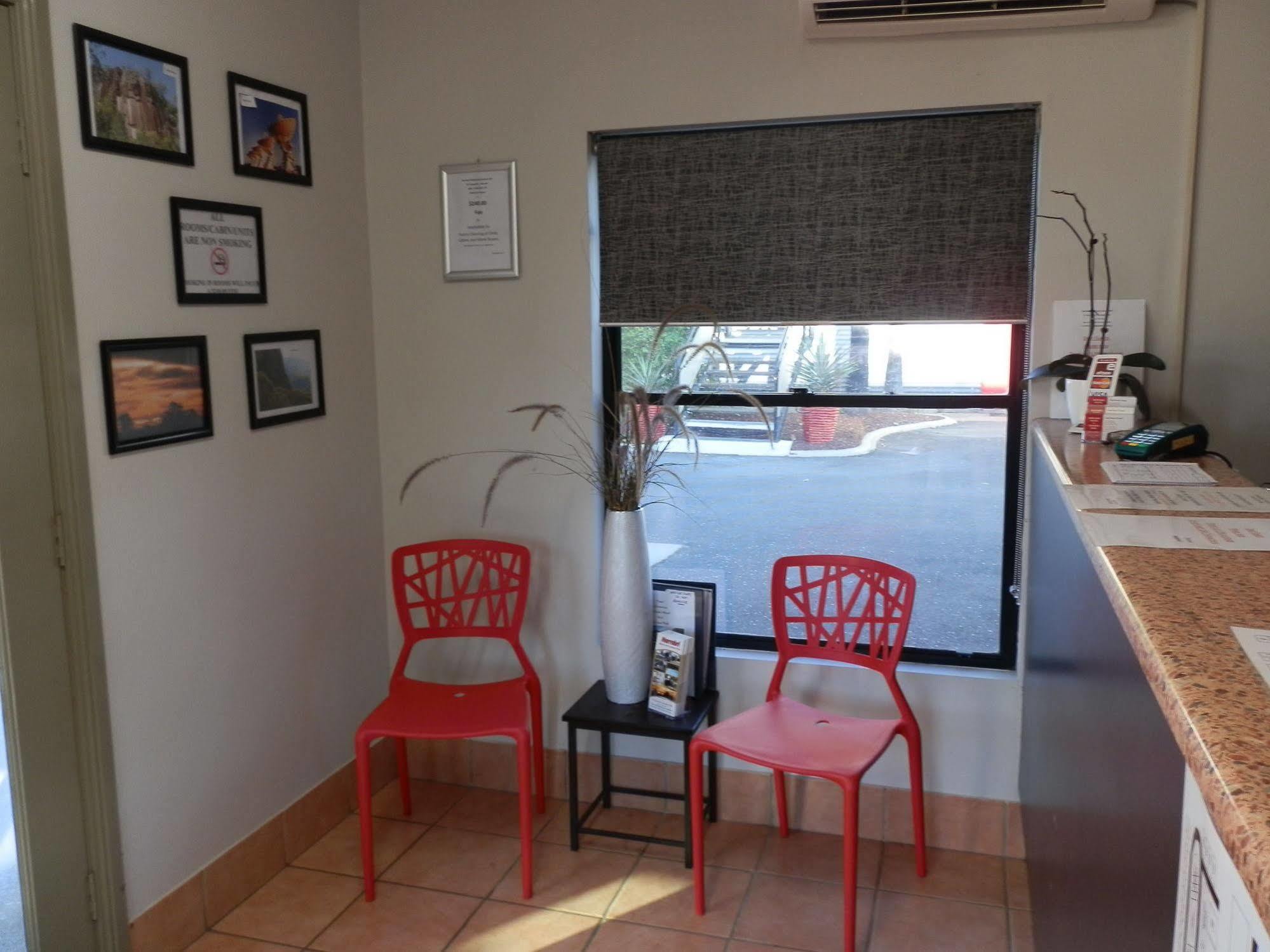 Narrabri Motel And Caravan Park Екстер'єр фото
