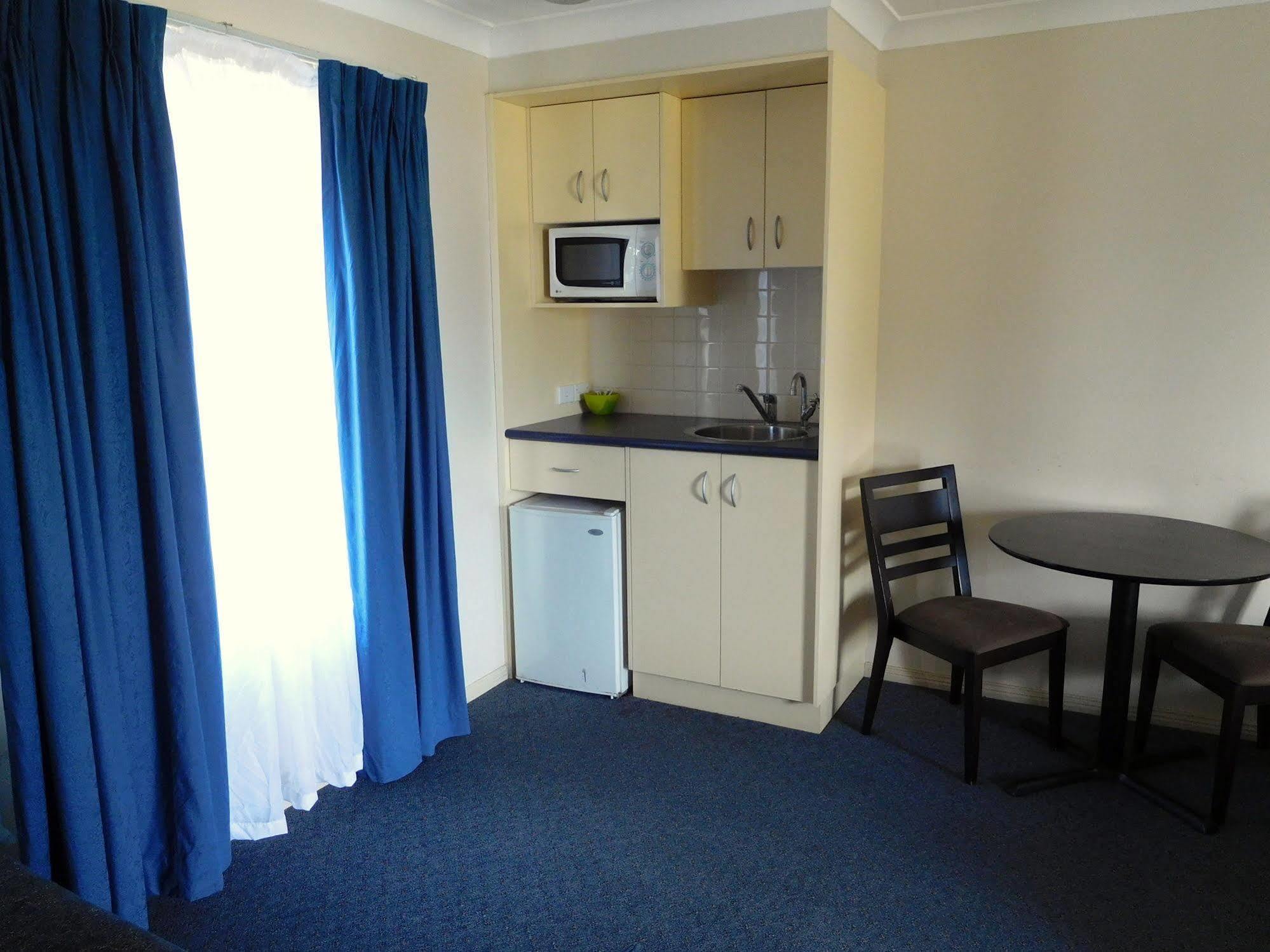 Narrabri Motel And Caravan Park Екстер'єр фото