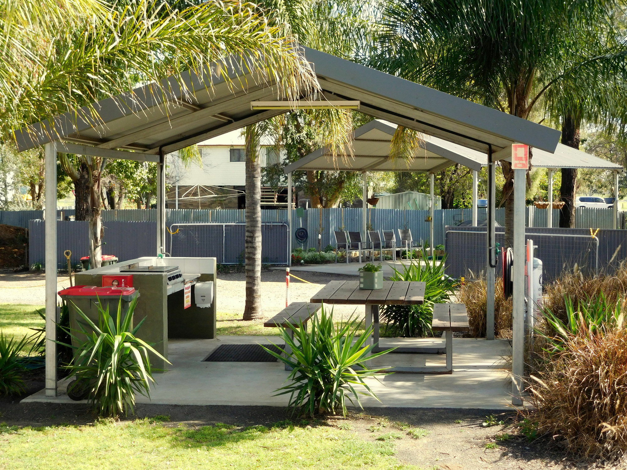 Narrabri Motel And Caravan Park Екстер'єр фото